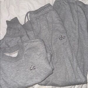 ALO Yoga Heather Gray Lounge Set